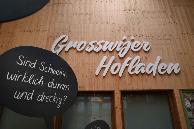 Der neu eingeweihte «Grosswijer-Hofladen» erinnert von der Optik her an einen typischen Hofladen.